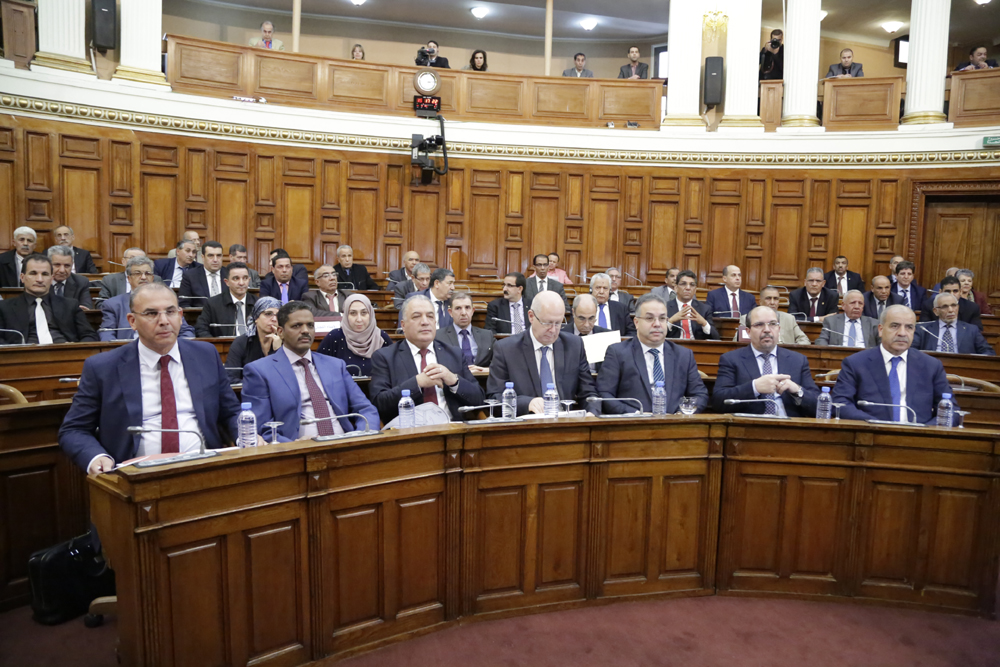 اعضاء مجلس الامة يناقشون قانون المالية 2018 و يصادقون عليه