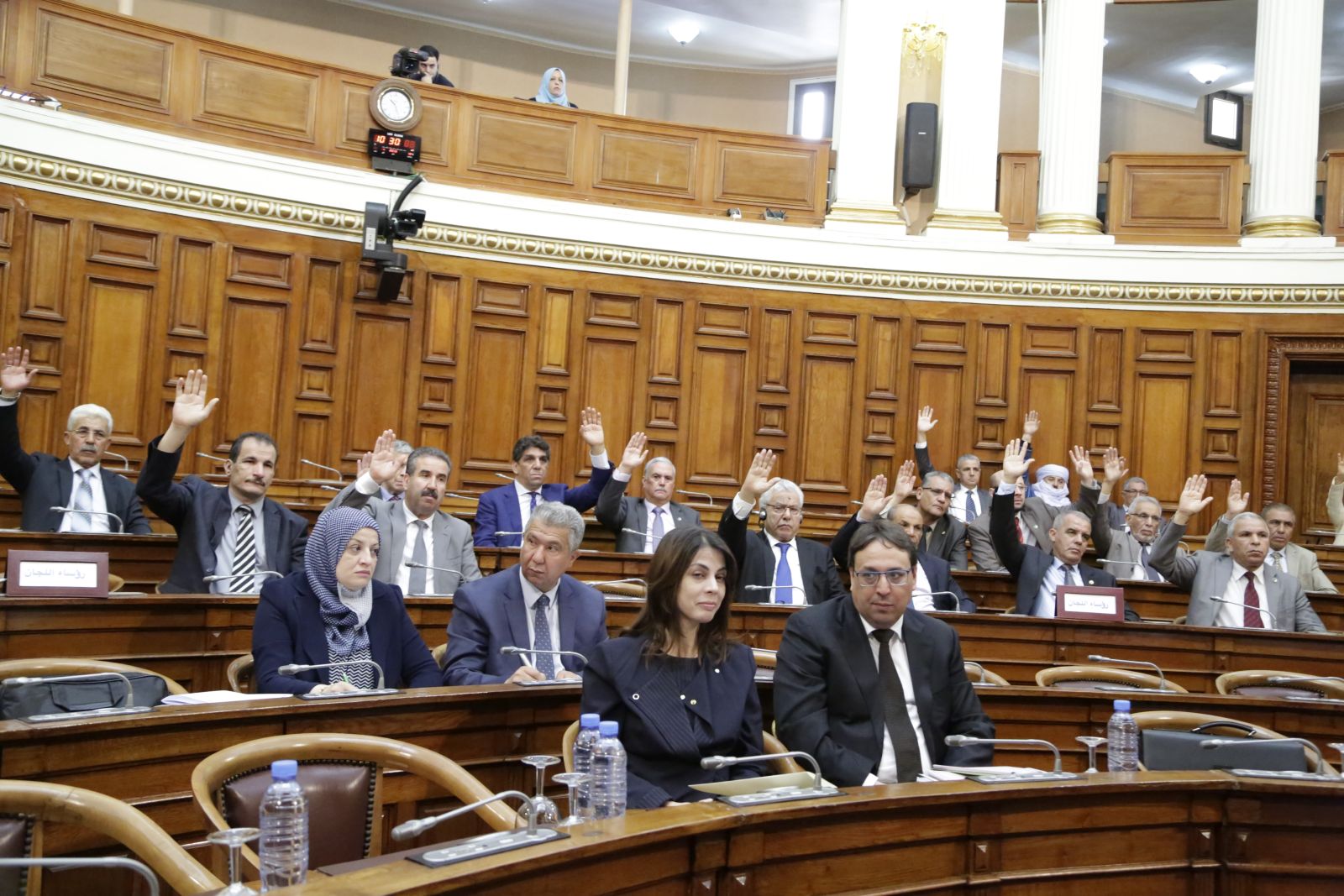 مجلس الأمة يصادق على القانونين المتعلِّقين بالتجارة الإلكترونية والقواعد العامة المتعلِّقة بالبريد