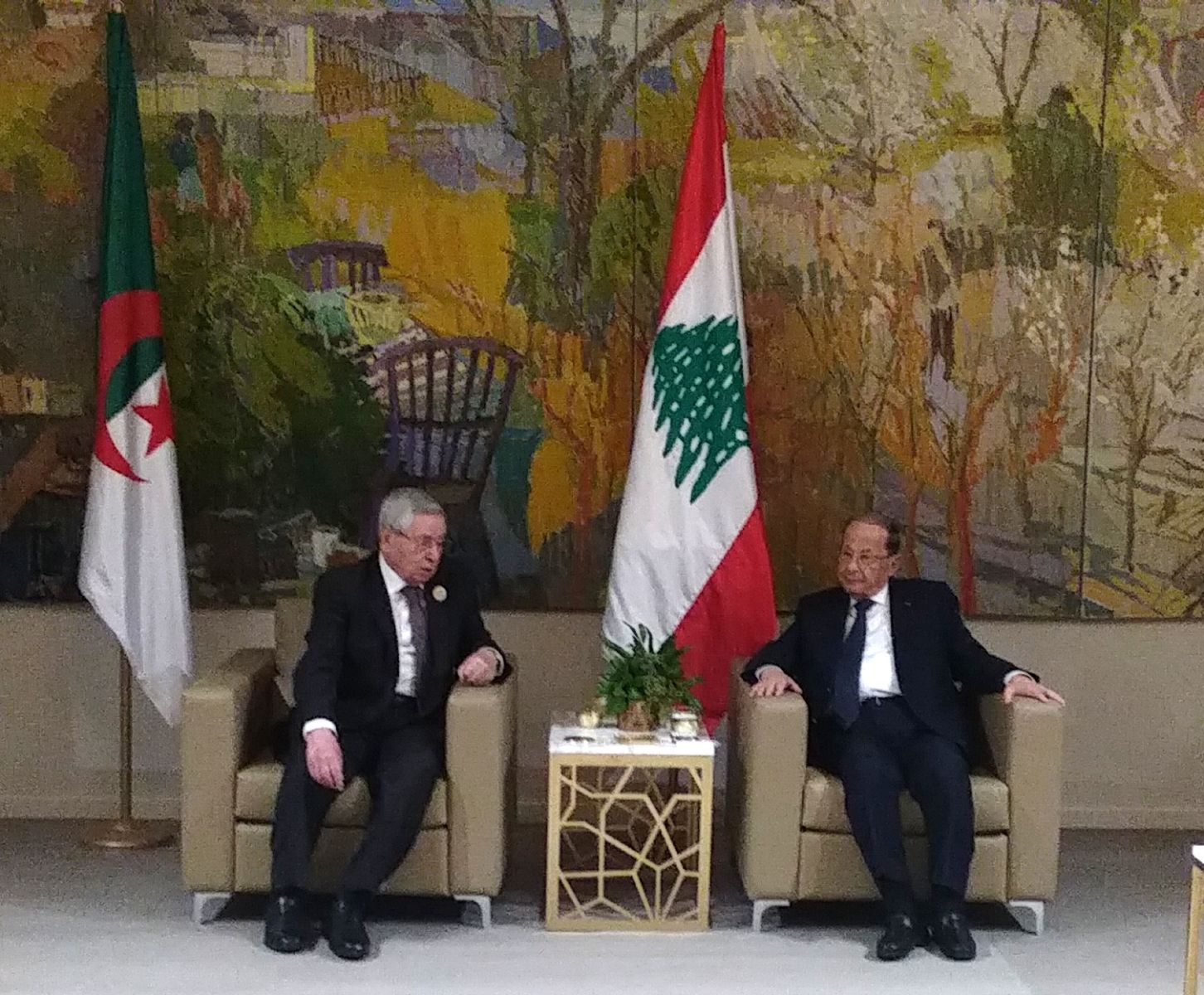 رئيس مجلس الأمة يتباحث مع الرئيس اللبناني العماد ميشال عون