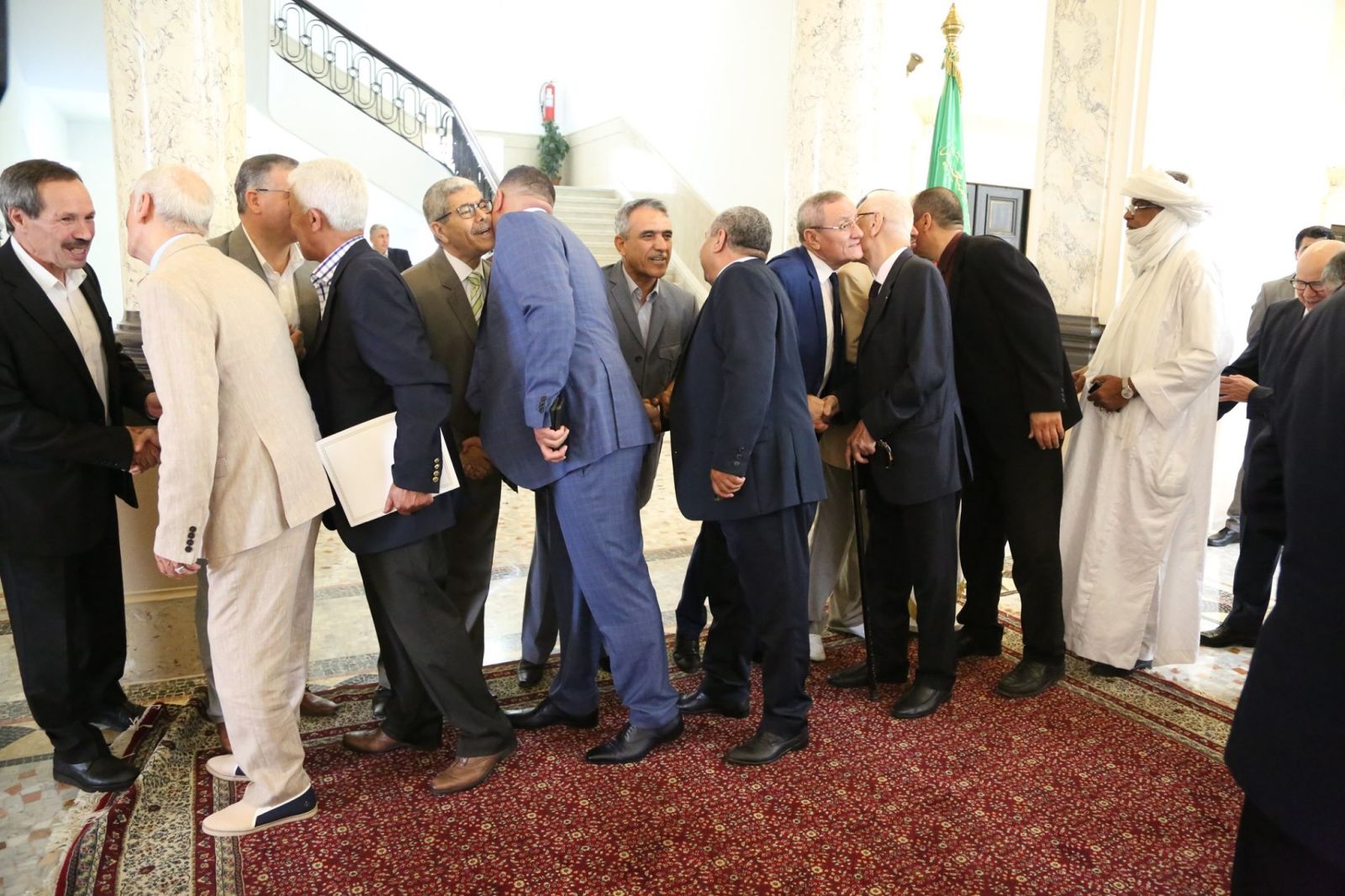 رئيس مجلس الأمة بالنيابة يتبادل التهاني بمناسبة عيد الفطر مع أعضاء، إطارات و موظفي و عمال المجلس