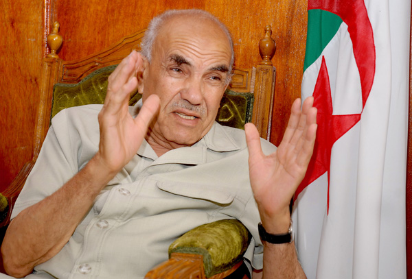 رئيس مجلس الأمة بالنيابة يعزي عائلة المرحوم المجاهد سعيد عبادو، وكذا أعضاء المنظمة الوطنية للمجاهدين