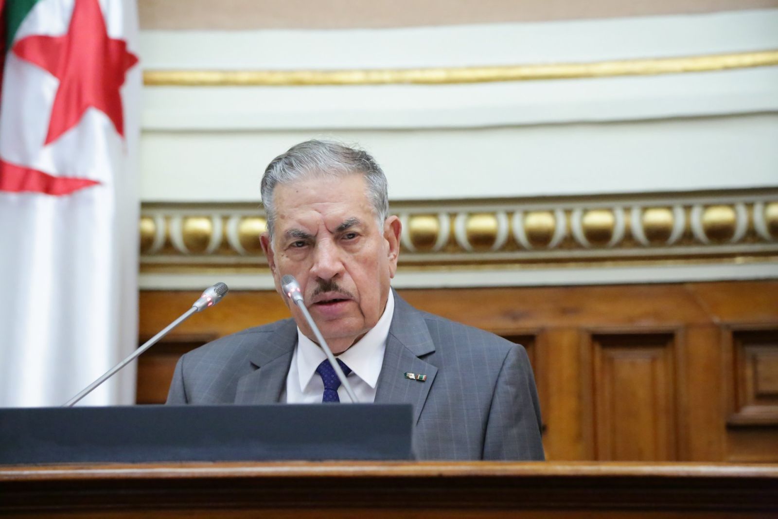 أعضاء مجلس الأمة يُصادقون على مشروع قانوني النشاطات الفضائية و القواعد العامة للطيران المدني