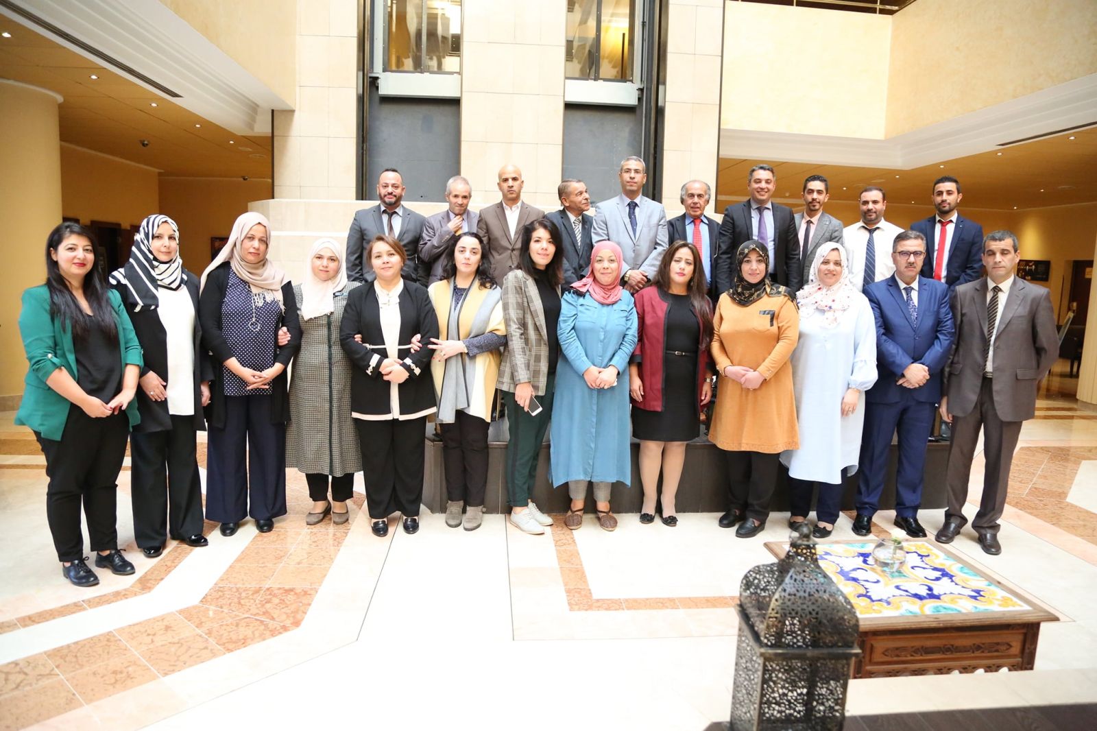 البرلمان بغرفتيه ينظم مائدة مستديرة حول "عرض الأسباب في القانون الجزائري"