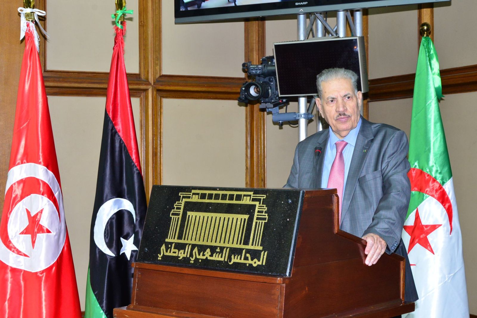 مشاركة السيد صالح قوجيل رئيس مجلس الأمة بالنيابة في اليوم البرلماني حول " اتحاد المغرب العربي واقع وتحديات " الذي نظمته الشعبة البرلمانية الجزائرية بمجلس الشورى لاتحاد المغرب العربي