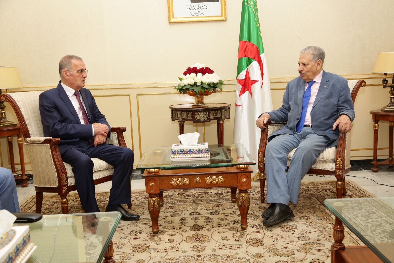 السيد صالح قوجيل يستقبل سعادة السفير الجديد لدولة فلسطين بالجزائر