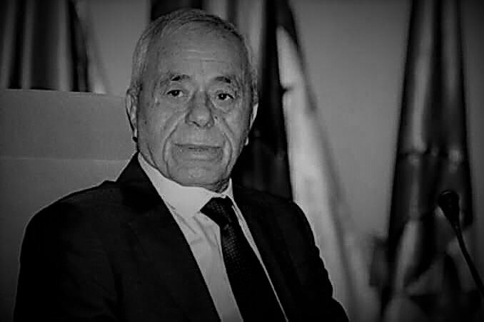 رئيس مجلس الأمة بالنيابة المجاهد صالح قوجيل يعزي عائلة المرحوم المجاهد السعيد بوحجة
