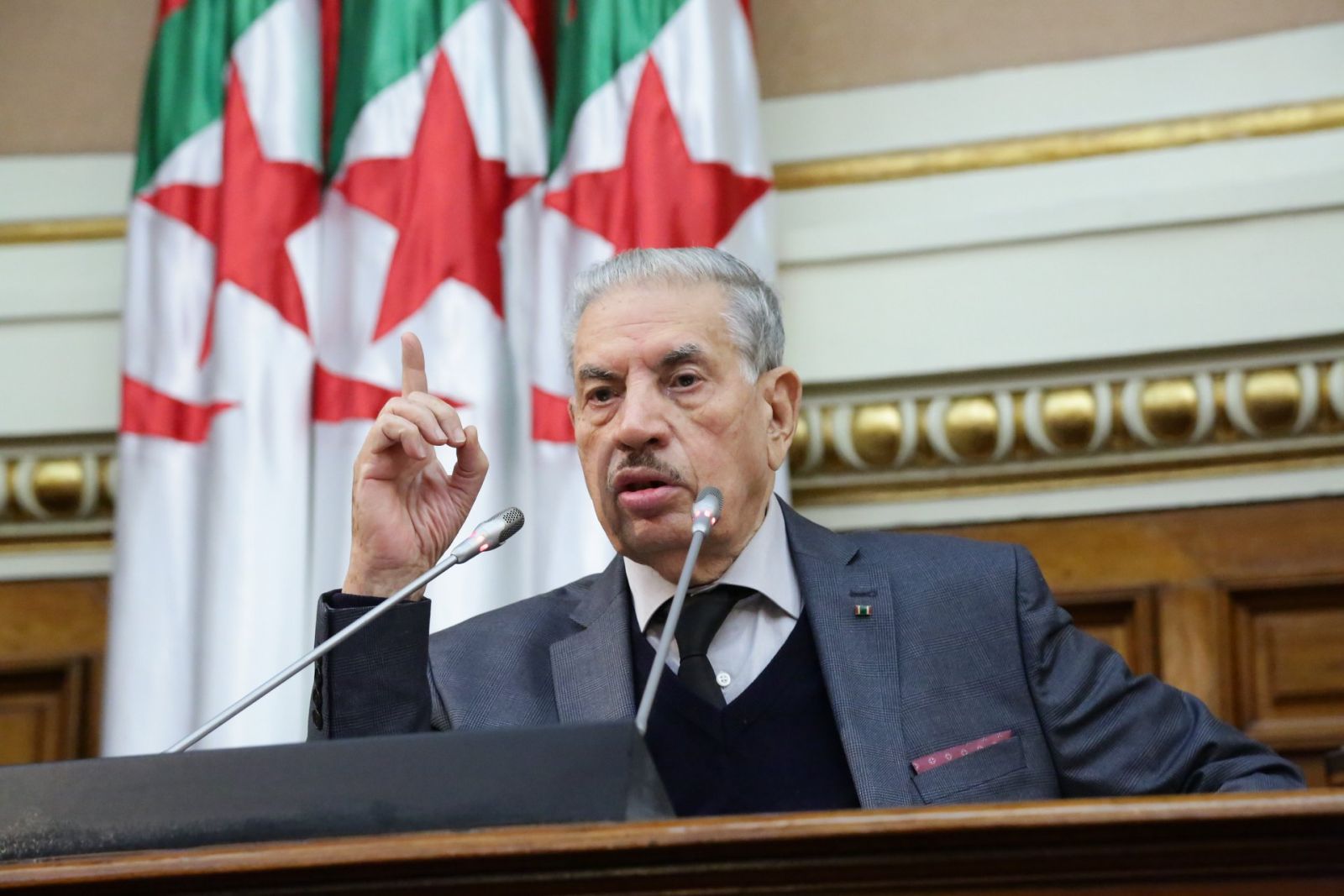 أعضاء مجلس الأمة يصادقون بالإجماع على نص القانون المتضمن قانون المالية لسنة 2021؛ ونص القانون المتعلق بالوقاية من جرائم اختطاف الأشخاص ومكافحتها