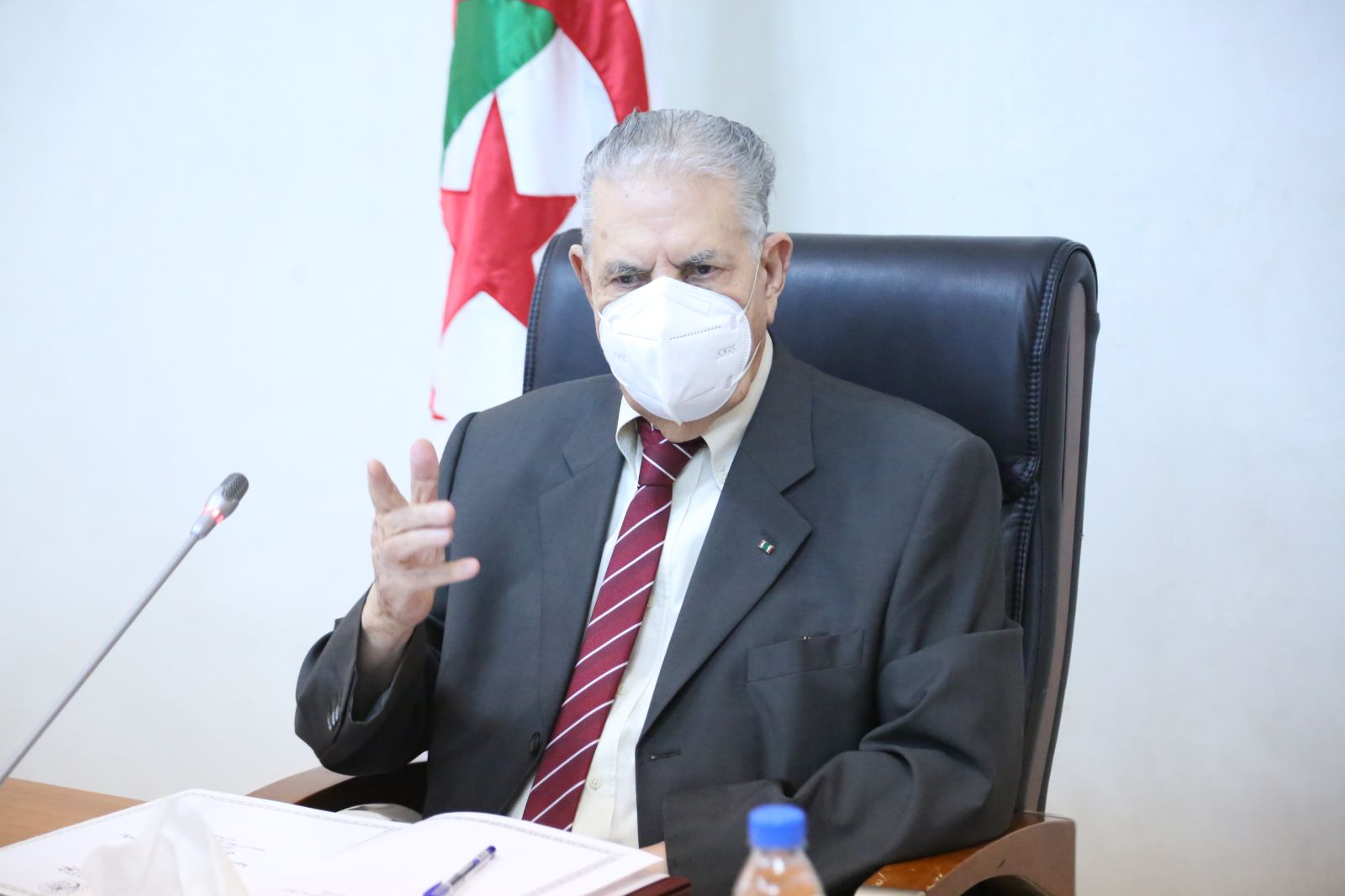 اجتماع مكتب مجلس الأمة الموسع لرؤساء المجموعات البرلمانية والمراقب البرلماني