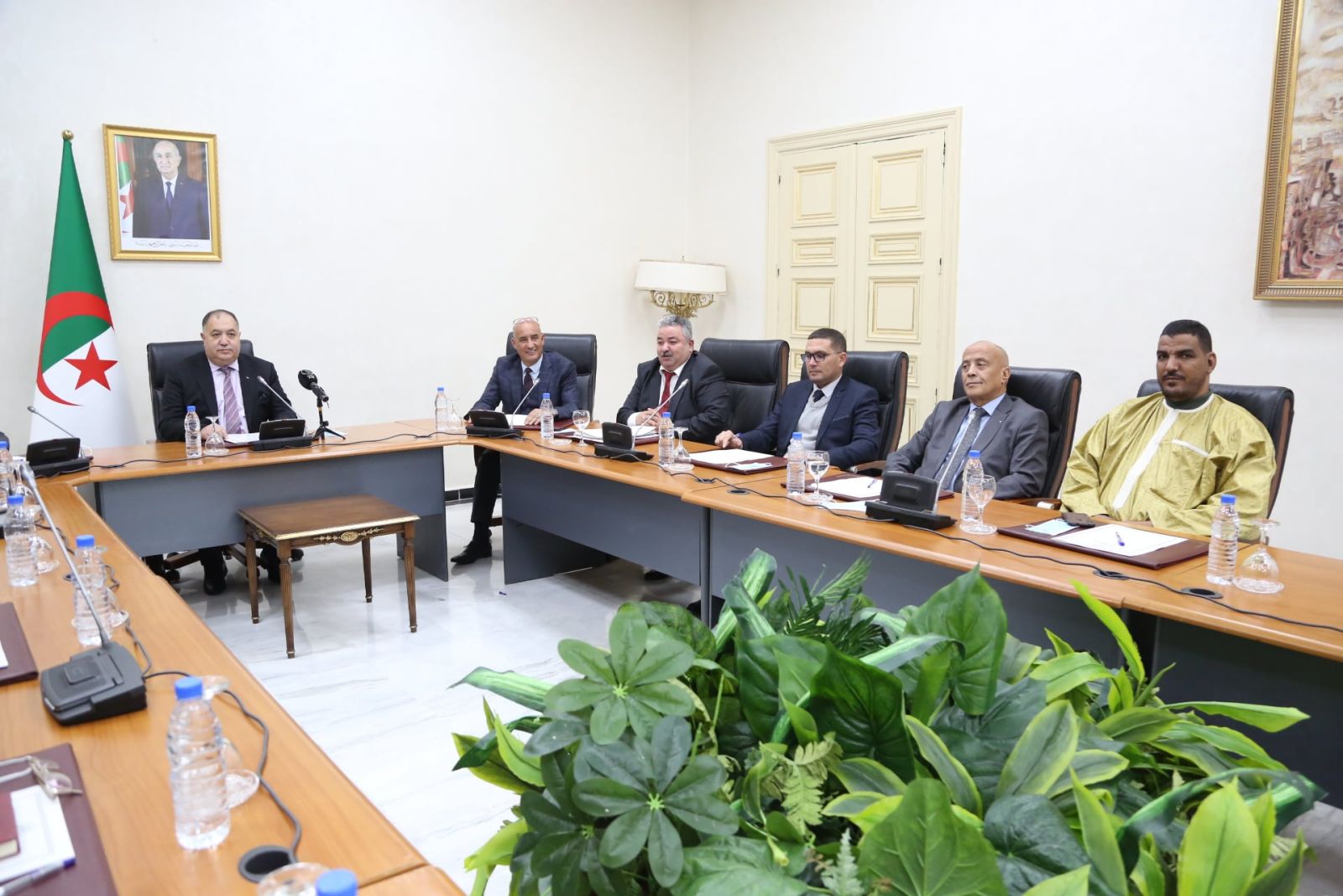 الإعلان عن تأسيس المجموعة البرلمانية للأحرار بمجلس الأمة