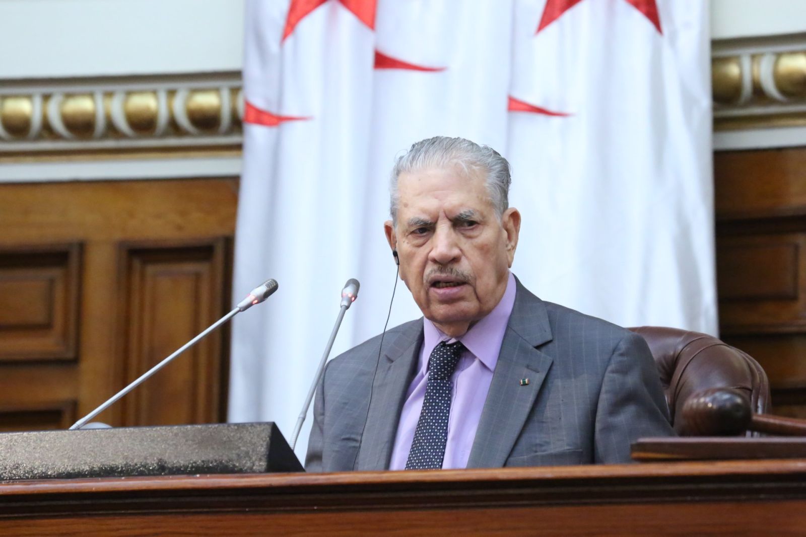 رئيس مجلس الأمة يؤكّد في ختام جلسة المصادقة على ثلاثة (3) نصوص قانونية تتعلّق بقطاعي العدالة والصيد البحري أنّها "تشكّل إضافة نوعية للمنظومة القانونية