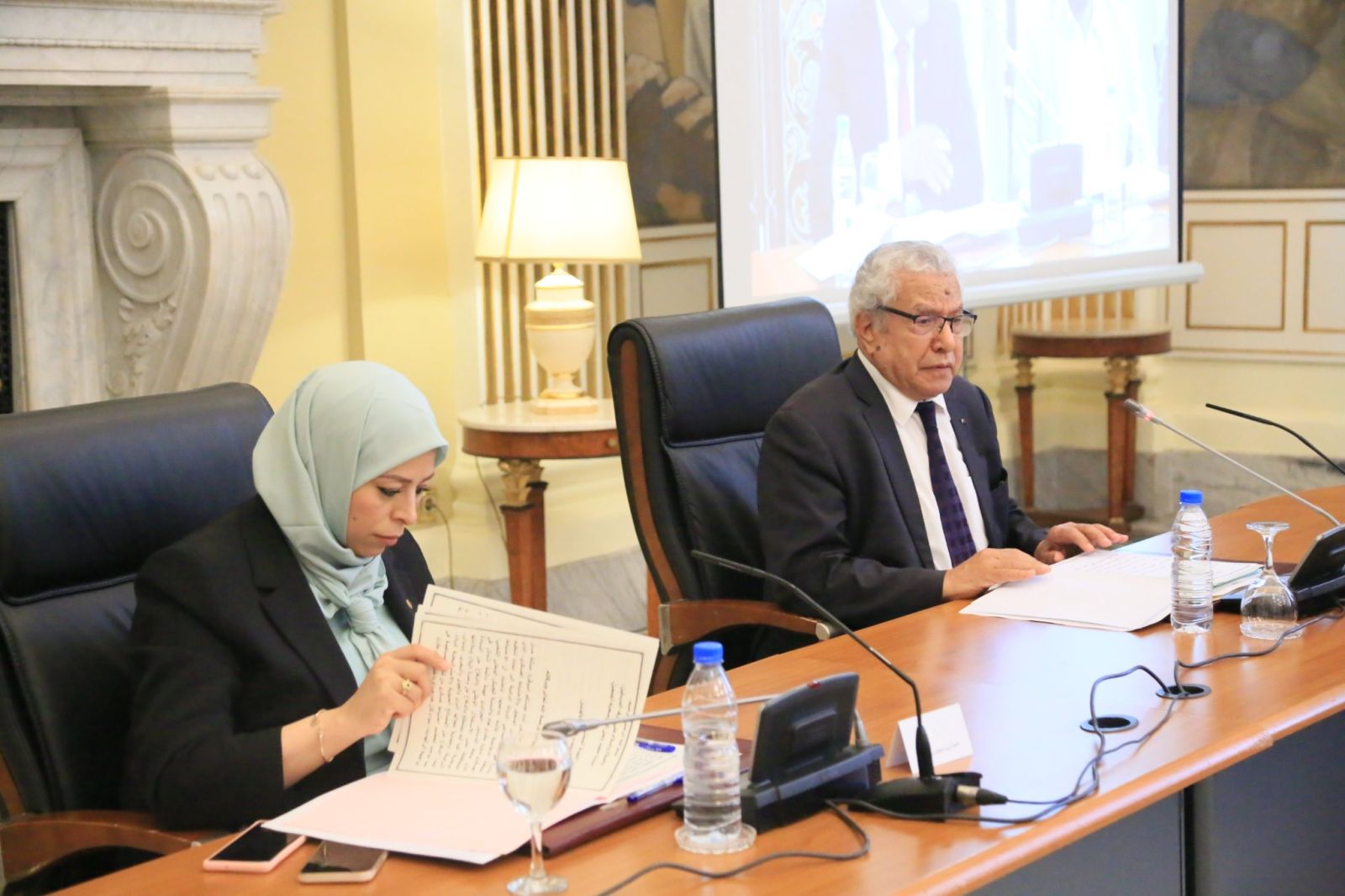 لجنة الدفاع الوطني تستمع إلى ممثلة الحكومة، السيدة وزيرة العلاقات مع البرلمان