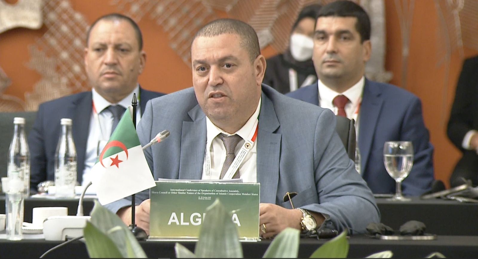 رئيس مجلس الأمة السيد صالح قوجيل يذكر بدعوة رئيس الجمهورية إلى إطلاق تفكير جماعي بين الدول الأعضاء في حركة عدم الانحياز