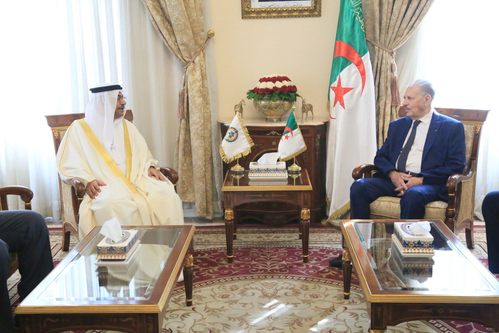 رئيس مجلس الأمة يستقبل سعادة السيد عادل بن عبد الرحمن العسومي، رئيس البرلمان العربي