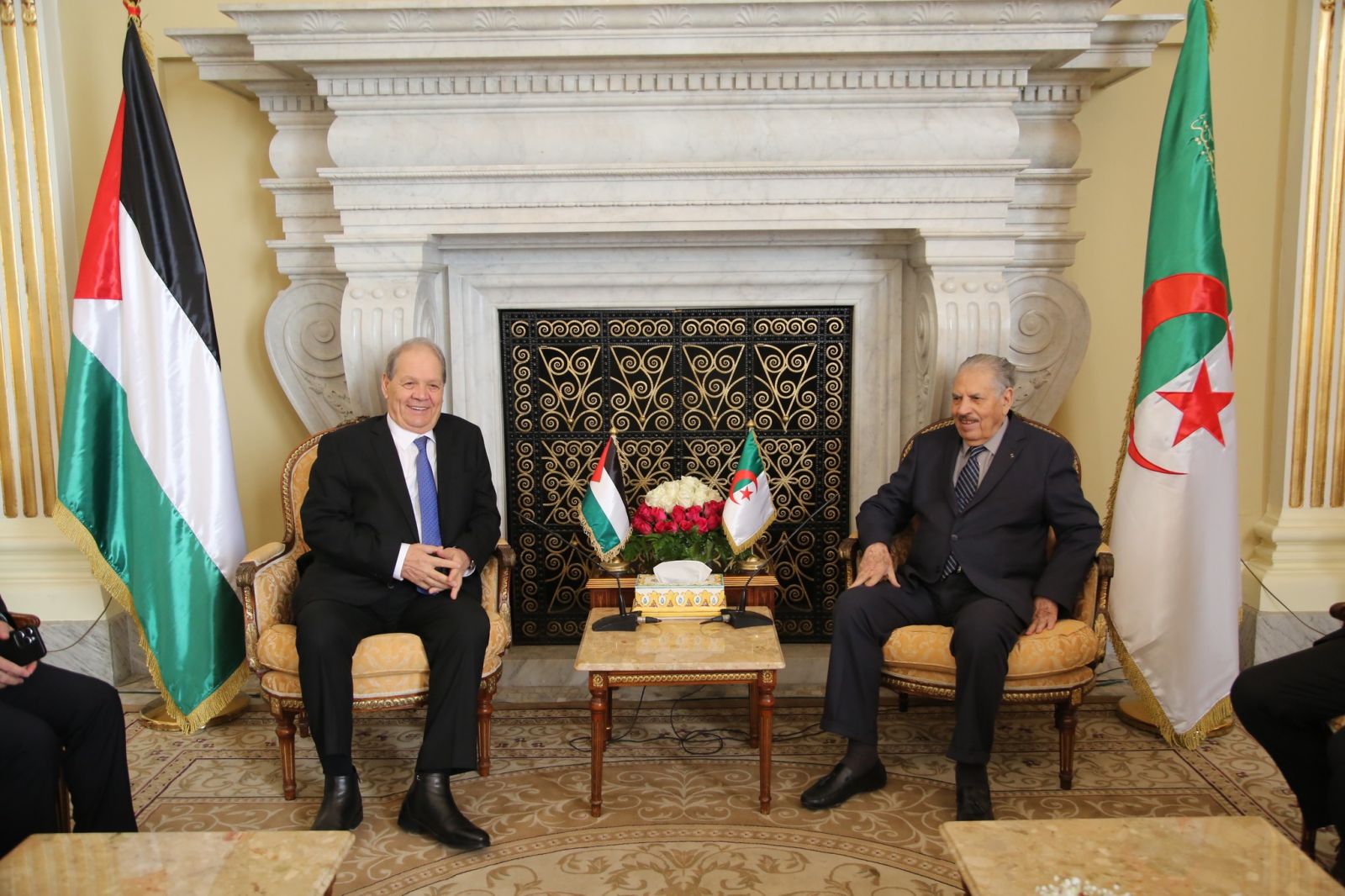 رئيس مجلس الأمة السيد صالح قوجيل يستقبل رئيس المجلس الوطني الفلسطيني السيد روحي فتوح