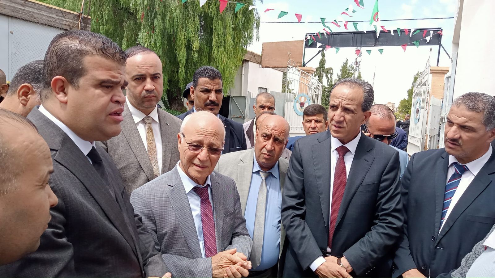 وفد البعثة الاستعلامية المؤقتة عن لجنة التربية والتكوين والتعليم العالي والبحث العلمي والشؤون الدينية بمجلس الامة يحل ب  ولاية قسنطينة