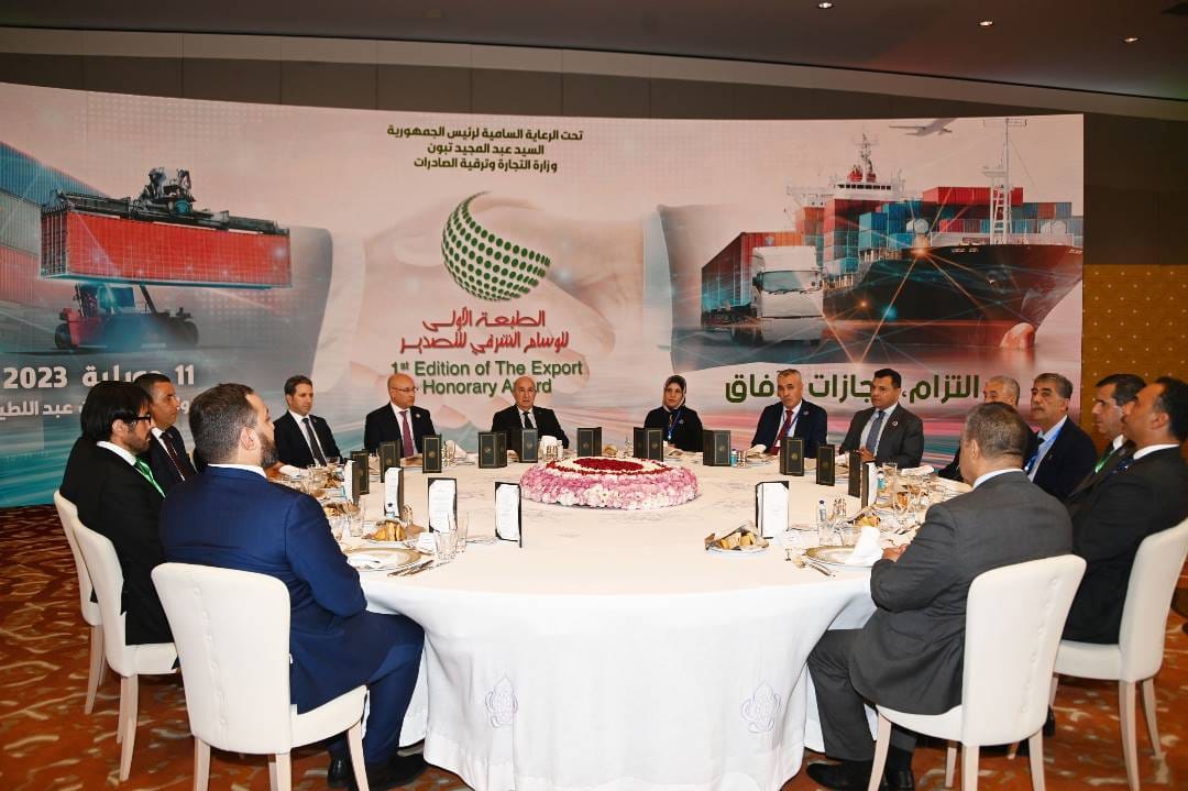 السيد صالح ڨوجيل، رئيس مجلس الأمة، يشارك في افتتاح الطبعة الأولى ل"الوسام الشرفي للتصدير" والتي أشرف عليها السيد رئيس الجمهورية السيد عبد المجيد تبون