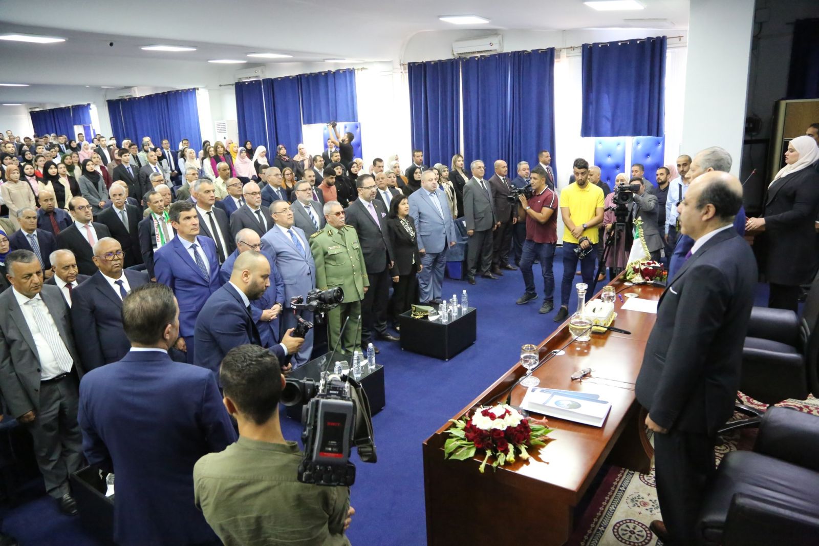 ألقى المجاهد صالح ڨوجيل، رئيس مجلس الأمة محاضرة بمناسبة إحياء الذكرى الـتاسعة والستين (69) لاندلاع ثورة الفاتح من نوفمبر 1954 المجيدة
