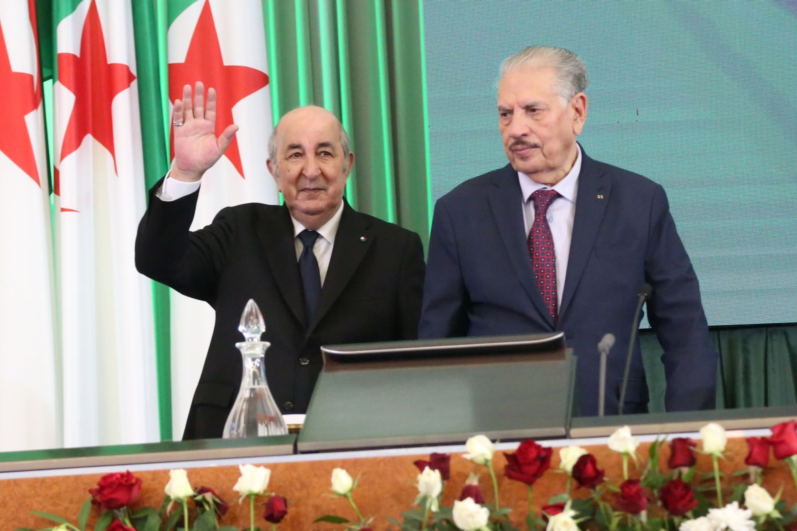 رئيس الجمهورية السيد عبد المجيد تبون يلقي خطاب أمام أعضاء البرلمان بغرفتيه