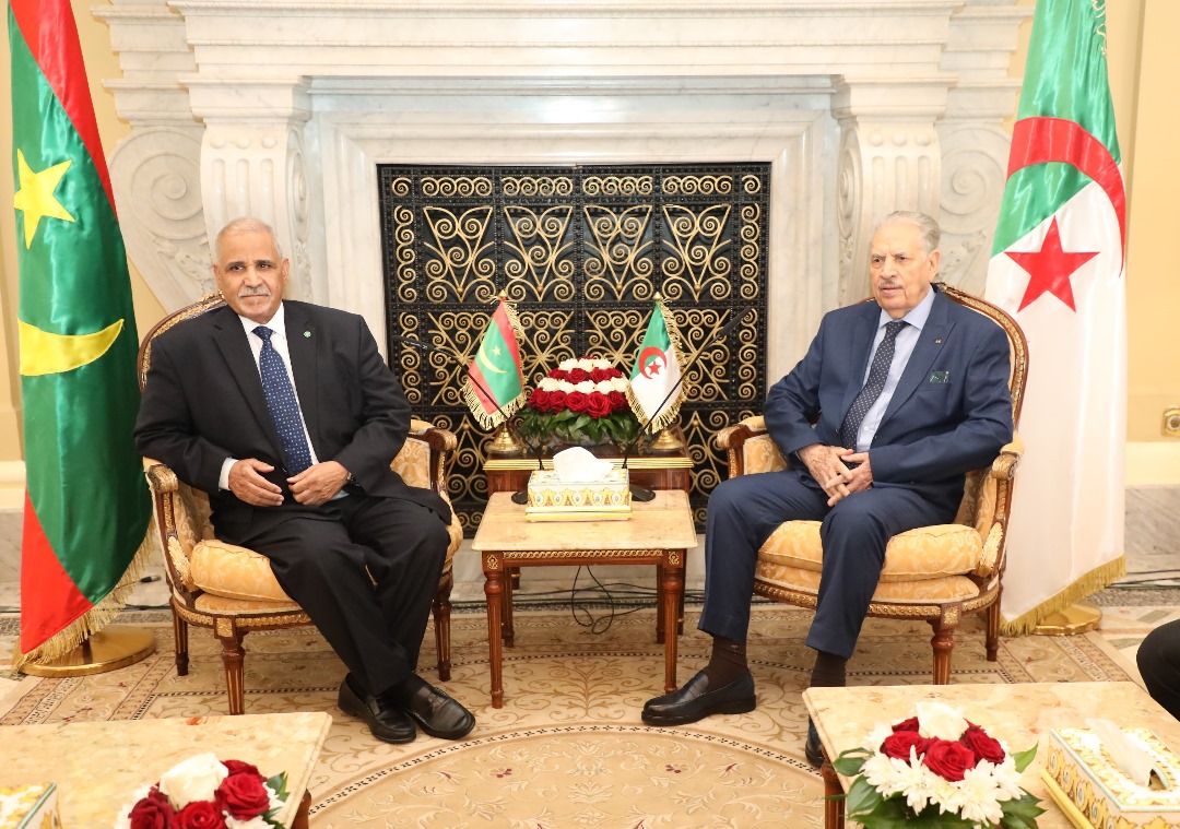 السيد صالح ڨوجيل، رئيس مجلس الأمة يستقبل  بمقر المجلس السيد محمد بمب ولد مكت، رئيس الجمعية الوطنية الموريتانية والوفد المرافق له