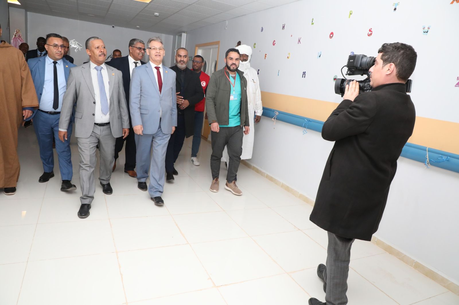 لجنة الصحة والشؤون الاجتماعية والعمل والتضامن الوطني لمجلس الأمة برئاسة البروفيسور الحبيب دواقي تنهي عملها بولاية بشار وتحل بولاية بني عباس للوقوف على قطاعات اختصاصها