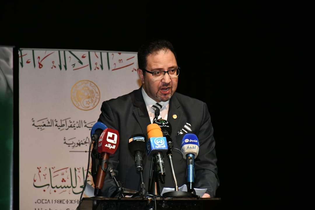 السيد أحمد خرشي يشارك في ملتقى الديمقراطية والشباب بقسنطينة، بتكليف من السيد صالح قوجيل، رئيس مجلس الأمة، ويتلو كلمة باسمه يدعو فيها السيد رئيس مجلس الأمة، "شباب الجزائر إلى تعزيز ثقتهم في قدراتهم وفي مؤسسات الدولة، وفي نجاعة الممارسة الديمقراطية كأداة تغيير سلمي والعمل على إضافة بصمتهم الشبابية في مسيرة بناء جزائر قوية مزدهرة كما تعهد بها رئيس الجمهورية السيد عبد المجيد تبون"