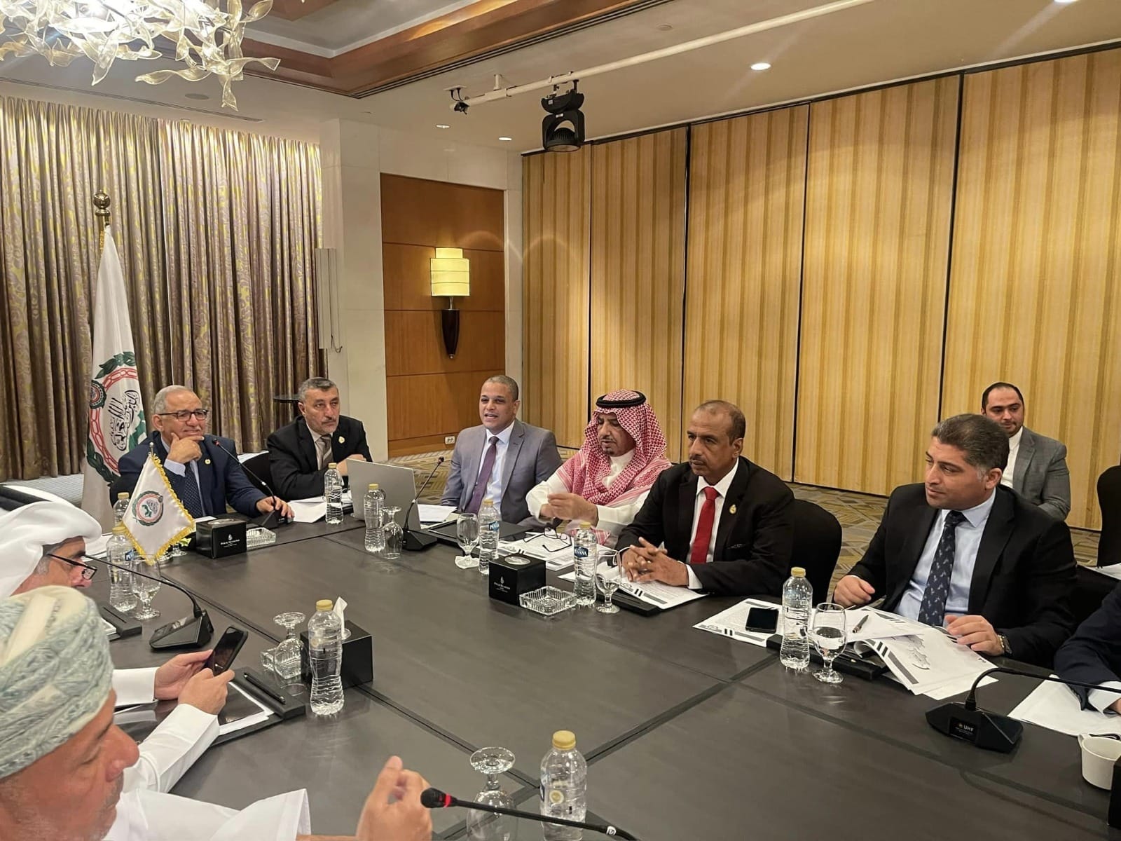 السيد عبد الكريم قريشي، عضو مجلس الأمة، رئيس لجنة الشؤون الخارجية والسياسية والأمن القومي بالبرلمان العربي،  يشارك في الاجتماع الثالث للجنة فلسطين
