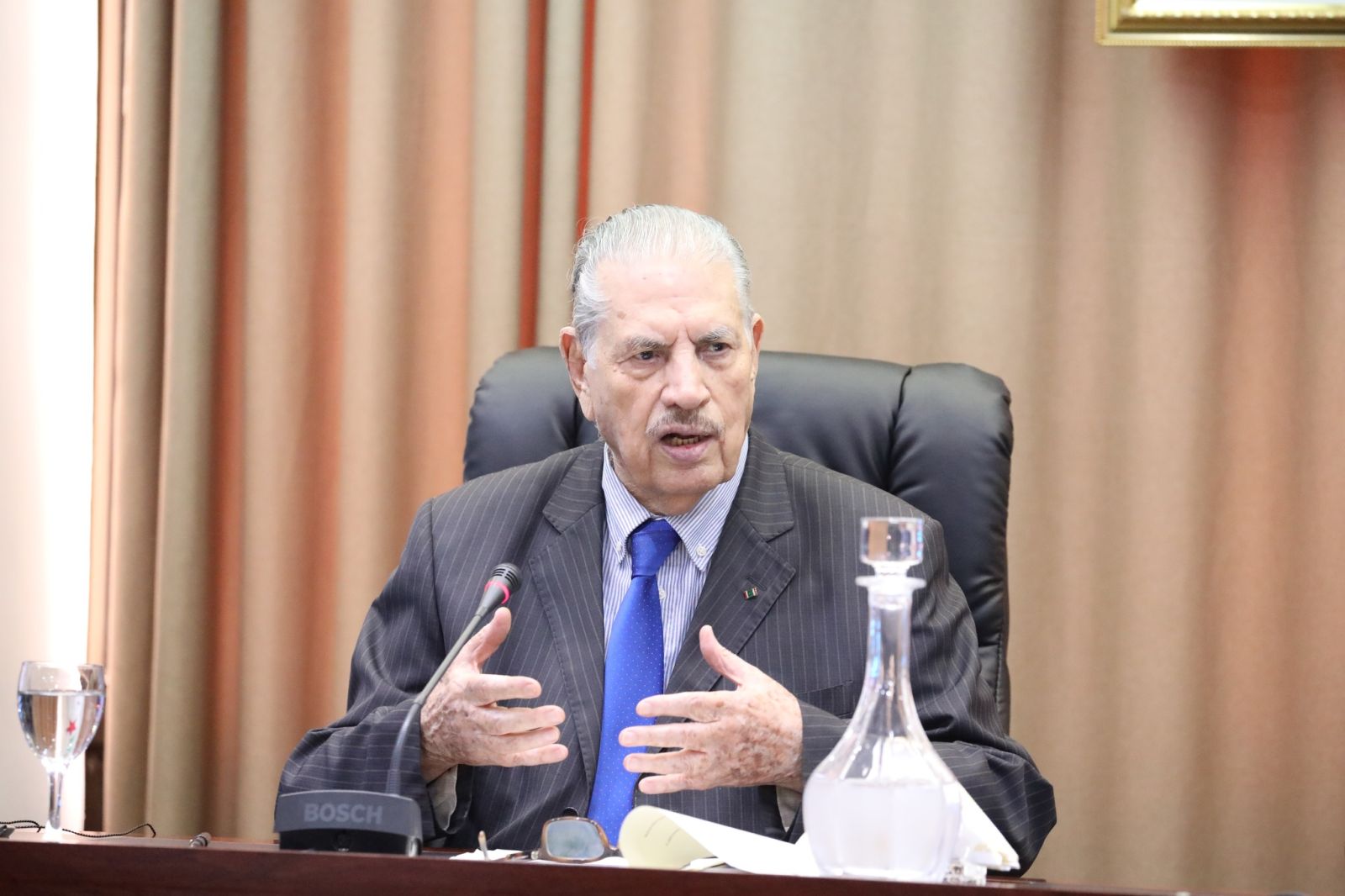 رئيس مجلس الأمة، المجاهد صالح  ڨوجيل يعزي المجاهدة جميلة بوباشا، في وفاة زوجها المجاهد وضابط جيش التحرير الوطني المرحوم خالي عمار، المدعو "سي رابح" رحمه الله