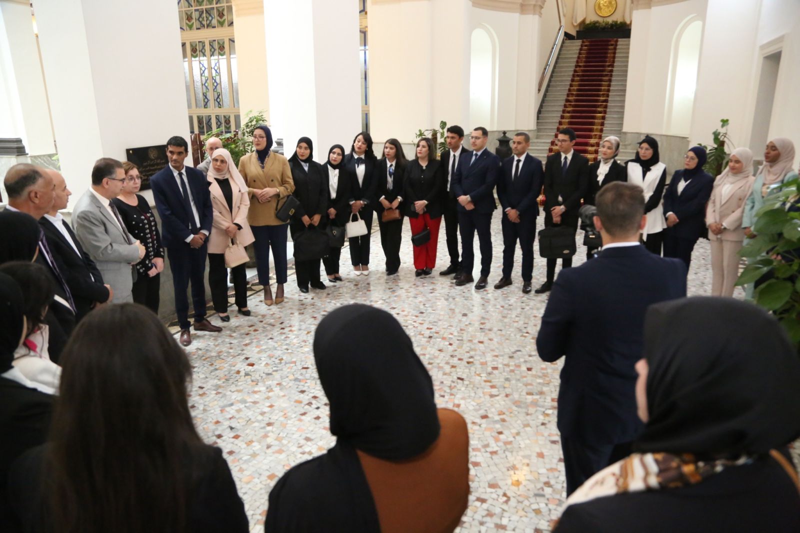 مجوعة من طلبة المدرسة الوطنية للإدارة مولاي أحمد مدغري تزور مجلس الأمة