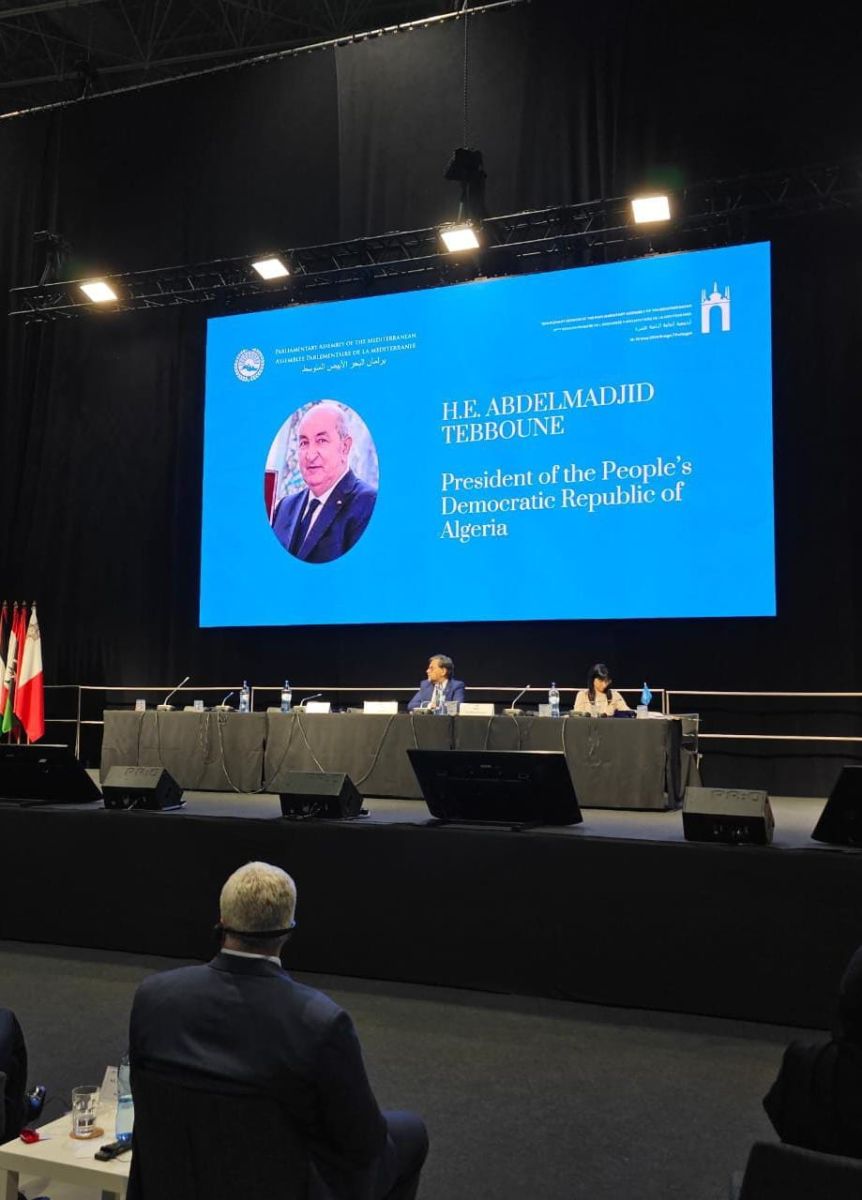 برلمان البحر الأبيض المتوسط، يمنح جائزة التميز من أجل المتوسط  لرئيس الجمهورية السيد عبد المجيد تبون
