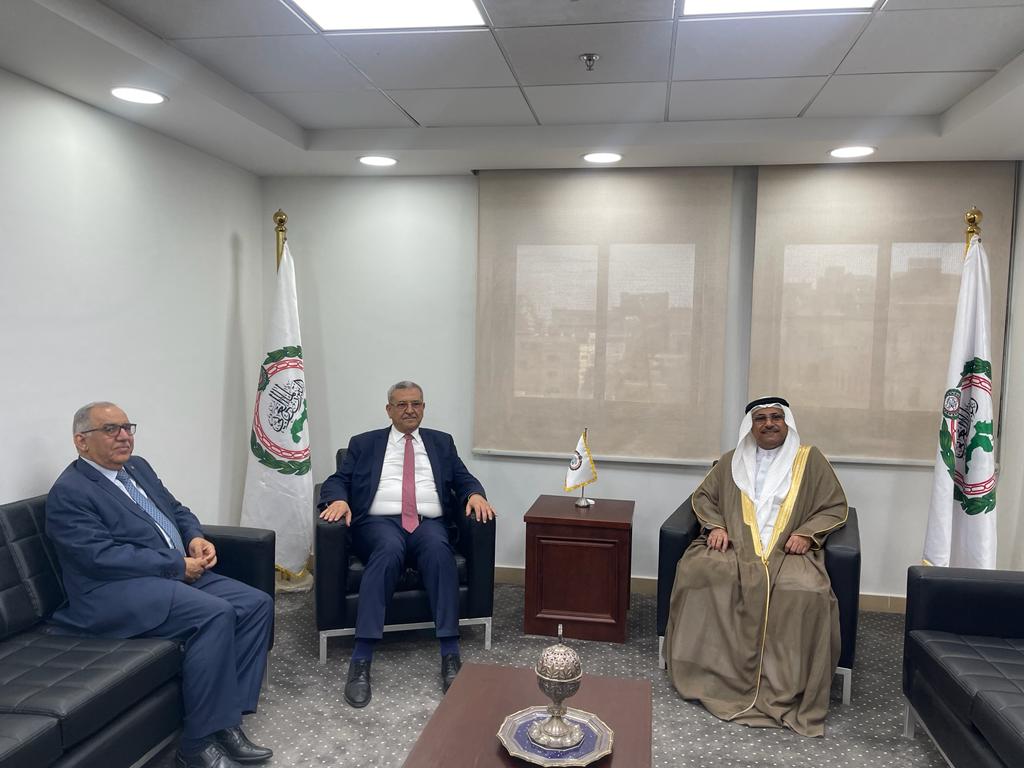 السيد قريشي،رئيس لجنة الشؤون الخارجية بالبرلمان العربي، يشارك في اجتماع مكتب البرلمان العربي‎‎