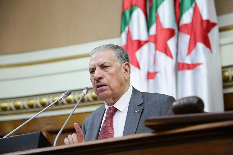 السيد صالح قوجيل رئيس مجلس الأمة يهنئ السيدات والسادة أعضاء مجلس الأمة، بمناسبة حلول العام الميلادي الجديد 2025