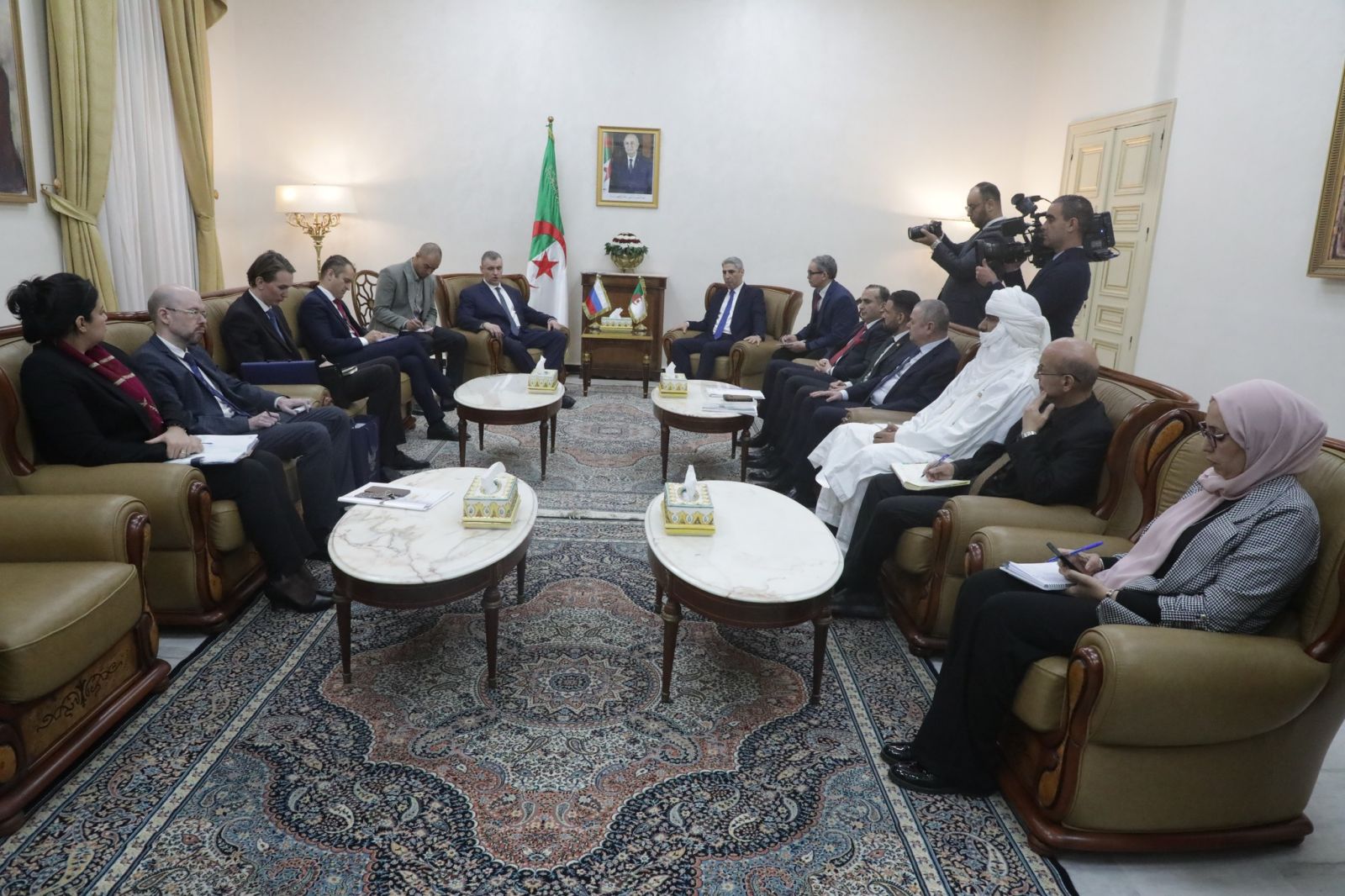 رئيس لجنة الشؤون الخارجية والتعاون الدولي والجالية الوطنية بالخارج، يستقبل السيد ليوند سلوتسكي Leonid SLOUTSKI، رئيس لجنة الشؤون الخارجية بمجلس الدوما للجمعية الفيدرالية لفيدرالية روسيا