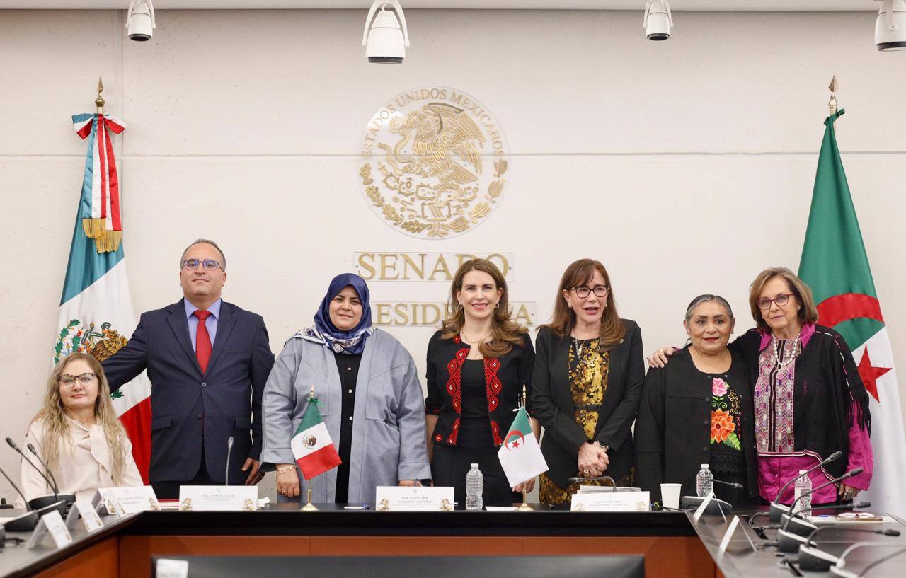 رئيسة لجنة العلاقات الخارجية لإفريقيا بمجلس الشيوخ المكسيكي، تؤكد موقف المكسيك الثابت والداعم لحق الشعب الصحراوي في تقرير المصير، كما تشيد بالدور الريادي للجزائر في تعزيز السلم والأمن في القارة الافريقية والعالم