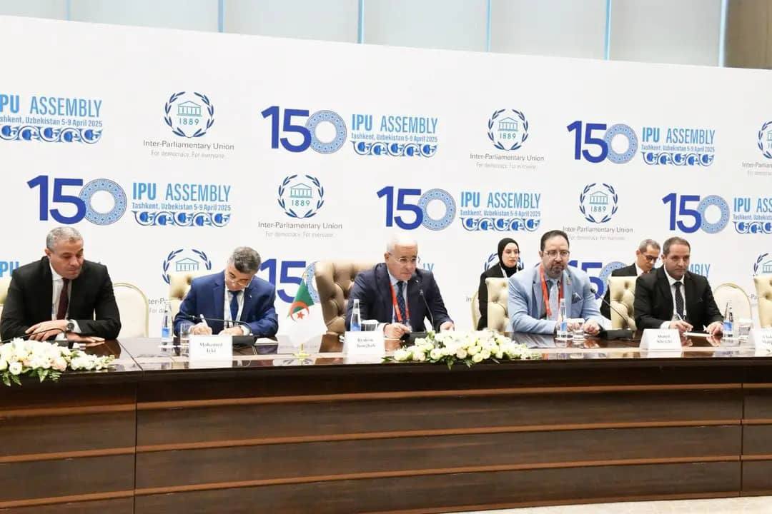 على هامش أشغال الجمعية الخمسون بعد المائة للاتحاد البرلماني الدولي، الملتئمة بطشقند، شارك أعضاء وفد مجلس الأمة في لقاءات ثنائية عقدها السيد براهيم بوغالي، رئيس المجلس الشعبي الوطني مع نظرائه رؤساء البرلمانات الوطنية..