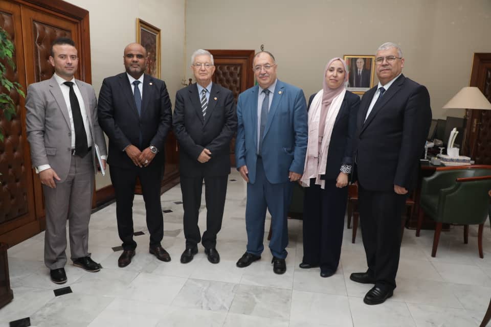 بتكليف من السيد عزوز ناصري، رئيس مجلس الأمة.. وفد برلماني عن مجلس الأمة يشارك في أشغال المؤتمر الدولي الـ 11 للإيكولوجيا بمدينة سان بترسبورغ الروسية