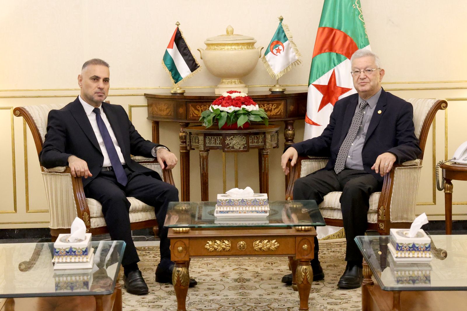 السيد عزوز ناصري، رئيس مجلس الأمة يستقبل سعادة السيد فايز أبو عيطة سفير دولة فلسطين بالجزائر