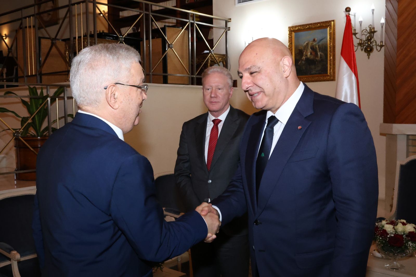 السيد عزوز ناصري، رئيس مجلس الأمة، يؤدي زيارة مجاملة إلى السيد جوزيف عون، رئيس جمهورية لبنان