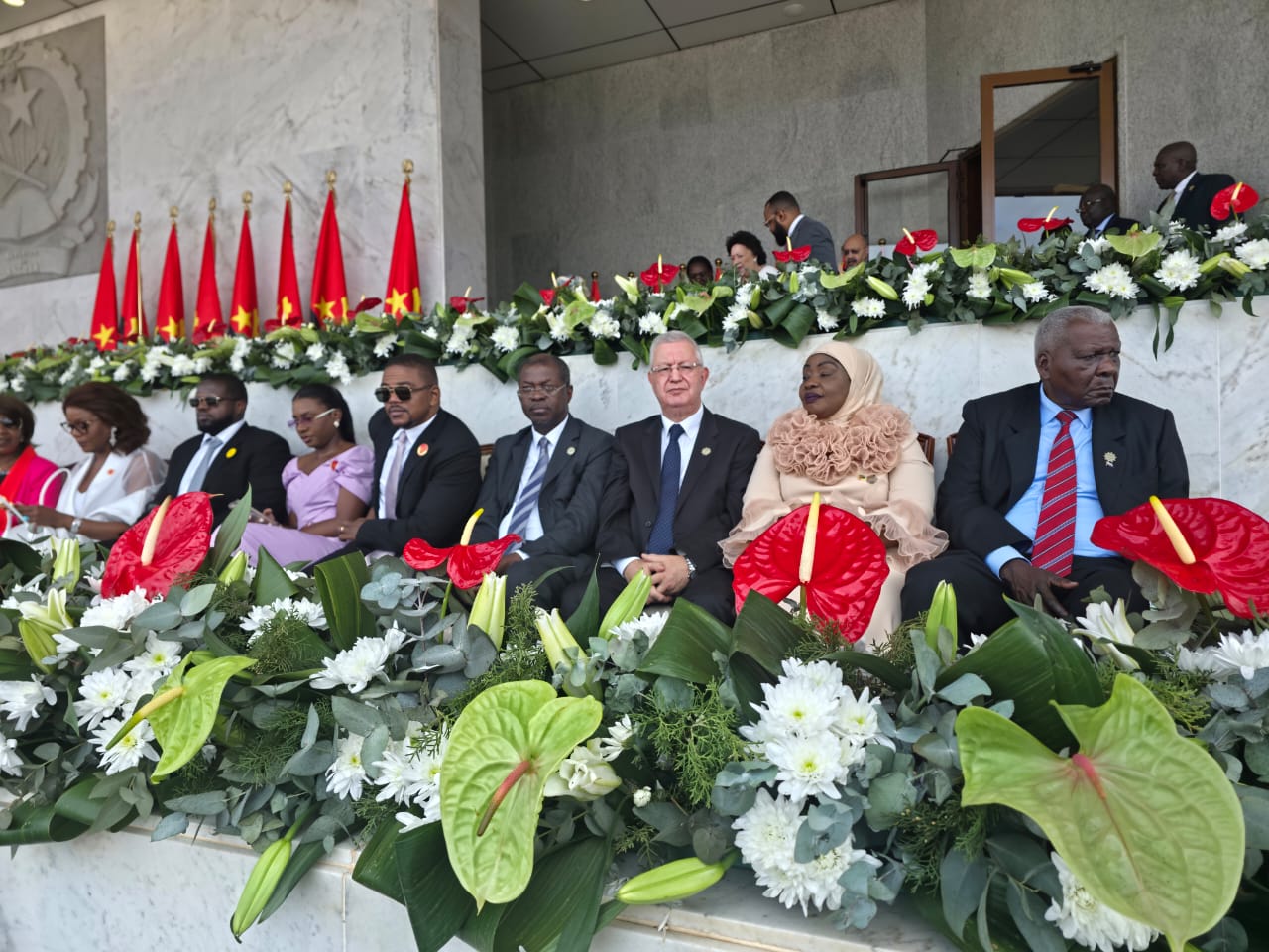 السيد عزوز ناصري، رئيس مجلس الأمة، يشارك بصفته ممثلاً لرئيس الجمهورية في الاحتفالات المخلّدة للذكرى الخمسين لاستقلال أنغولا