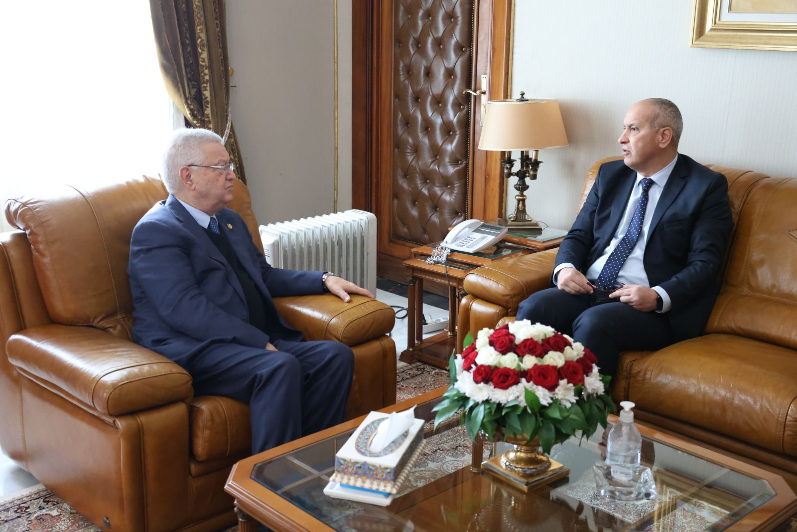 السيد عزوز ناصري، رئيس مجلس الأمة،  يستقبل السيد كريم خلفان، رئيس السلطة الوطنية المستقلة للانتخابات بالنيابة